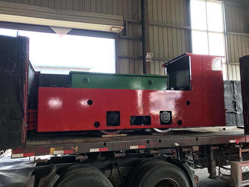 蓄电池电机车