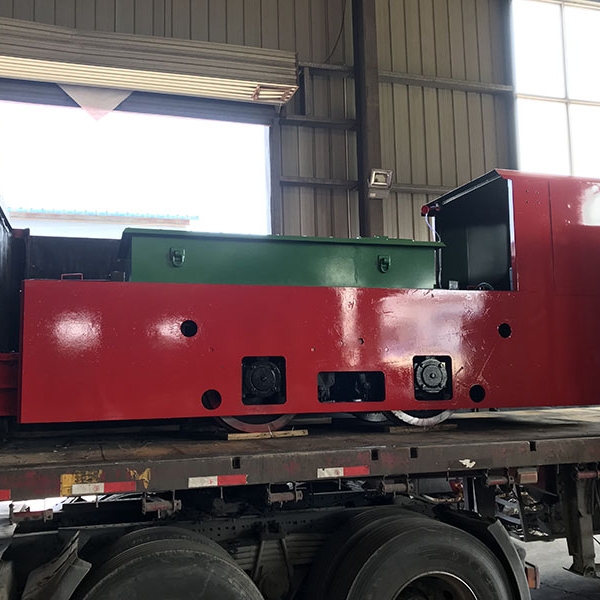 蓄电池电机车